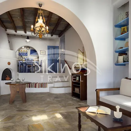 Traditional Seafront Family House *