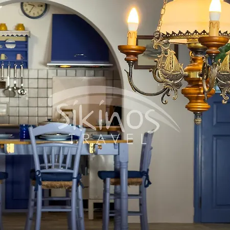 Dom wakacyjny Traditional Seafront Family House *