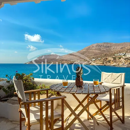 Traditional Seafront Family House Dom wakacyjny *