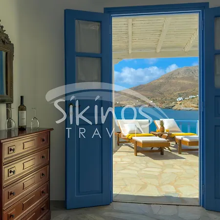 Traditional Seafront Family House