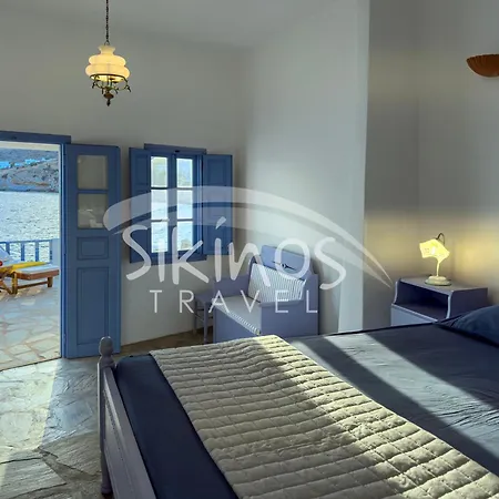 Traditional Seafront Family House *