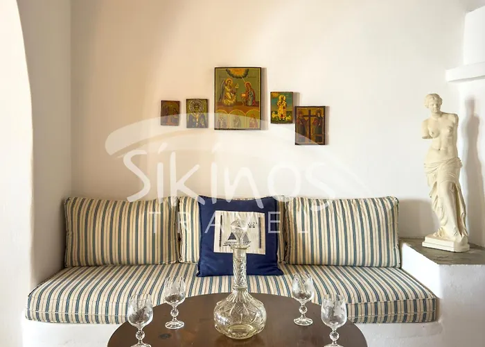 Traditional Seafront Family House