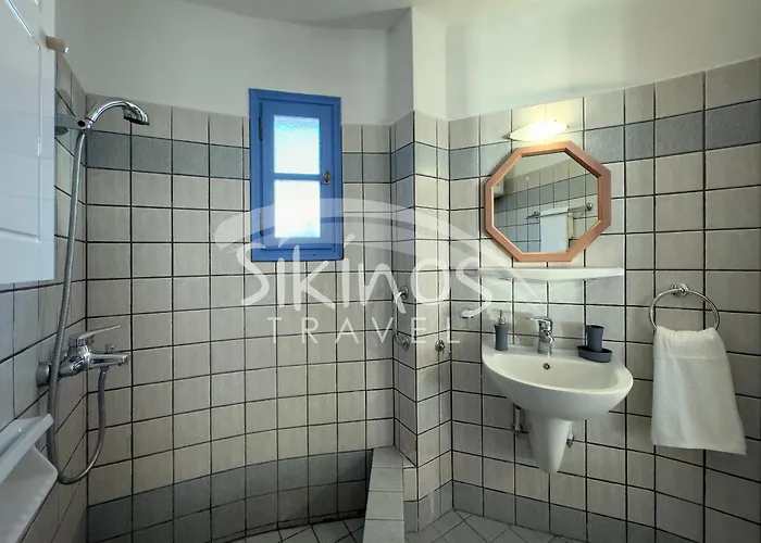 Traditional Seafront Family House *